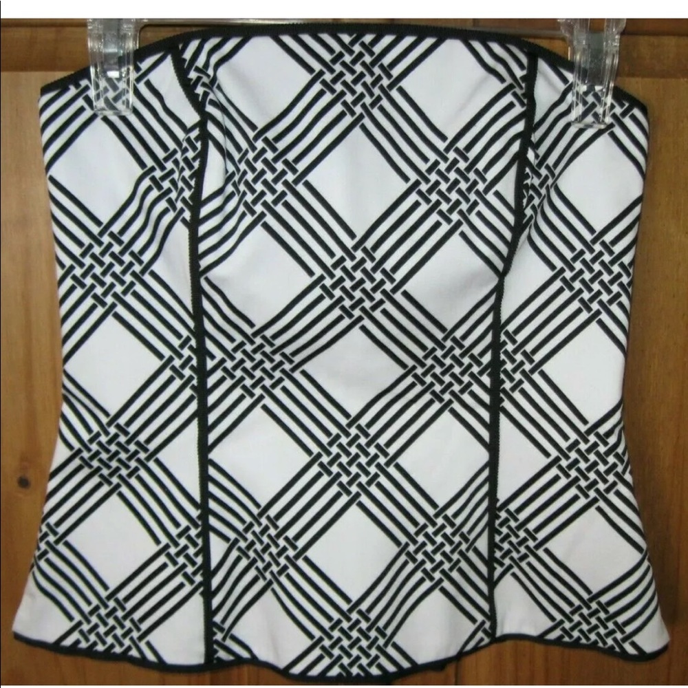 🌺WHBM SZ2 corset bone in worn once! Zero flaws.🌺